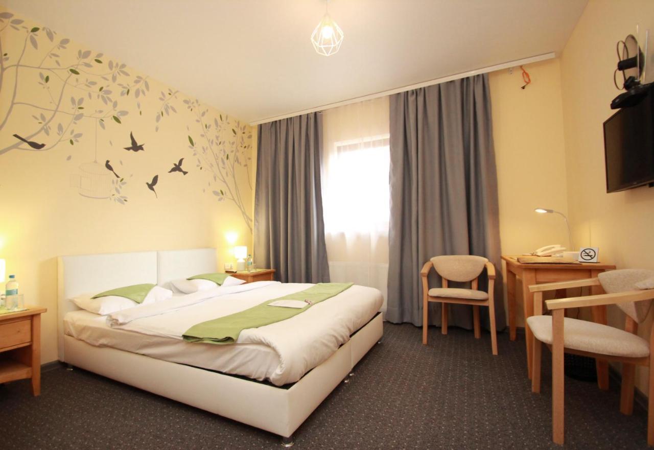 أوديسا Garden Eco Design Hotel المظهر الخارجي الصورة